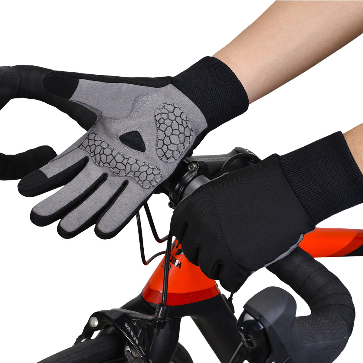 CATAZER gloves in use on road bike – enhances control and warmth for early morning rides
